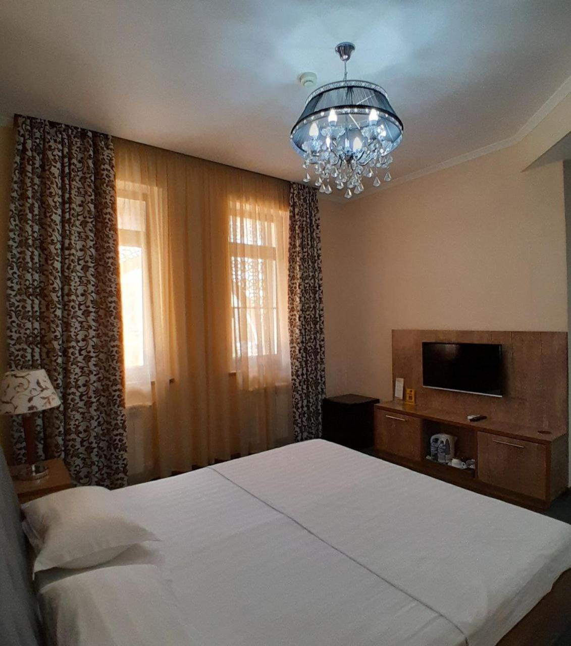 Hotel Bek Samarkand Exterior photo