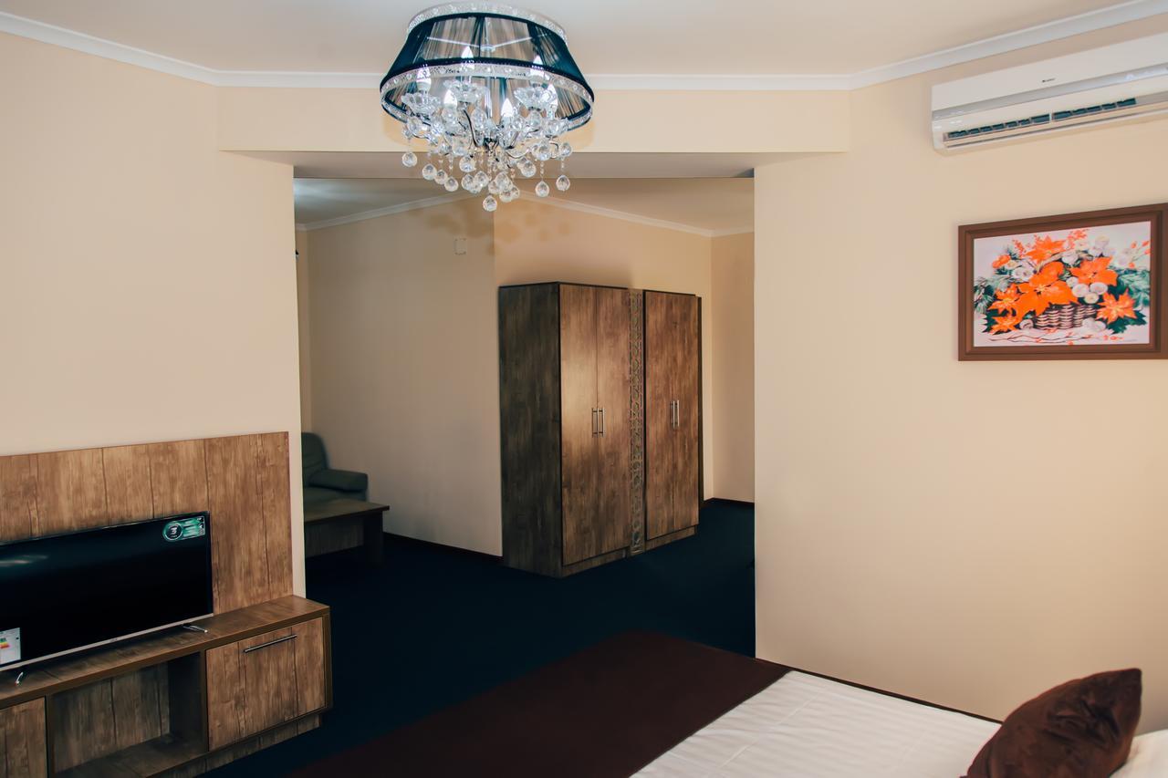 Hotel Bek Samarkand Exterior photo