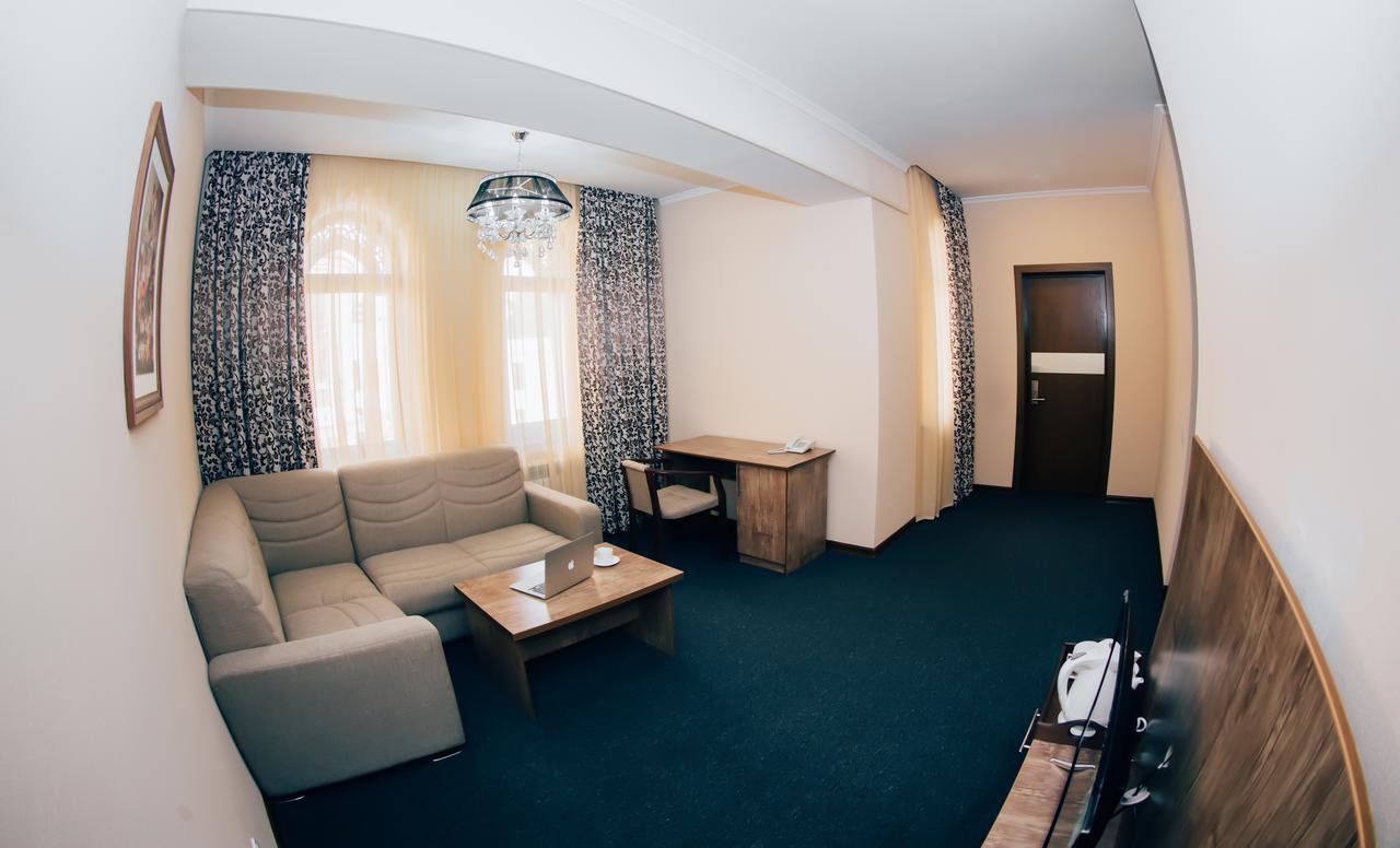 Hotel Bek Samarkand Exterior photo